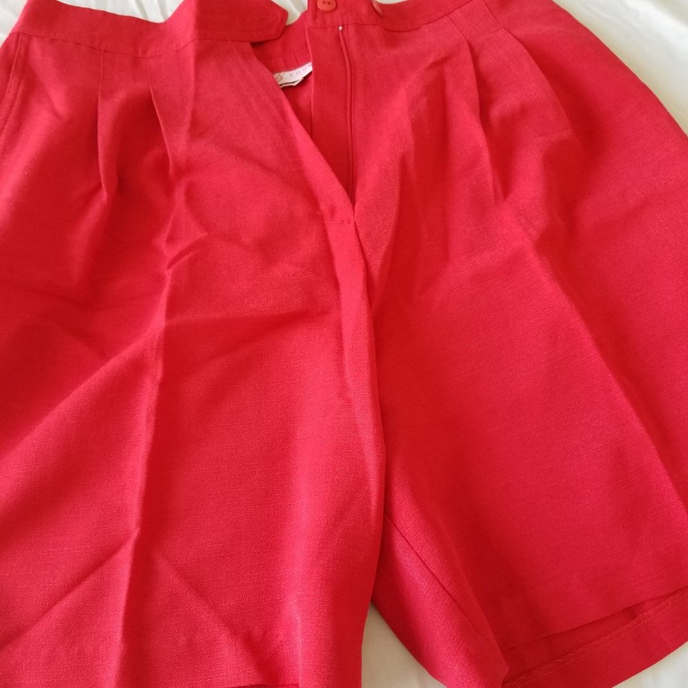 Red ladies golf shorts